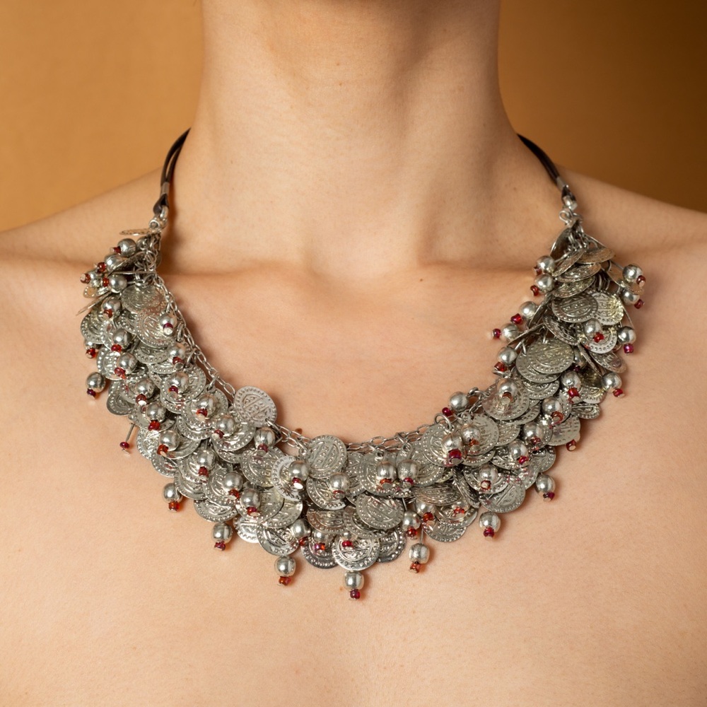 SOLD Vintage necklace